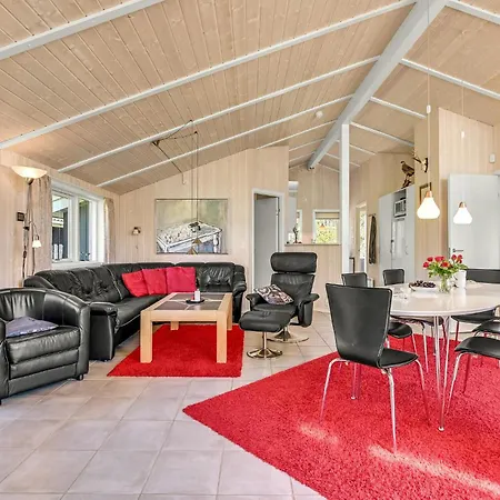 Lovely In Tranekaer With Wifi Holiday home
